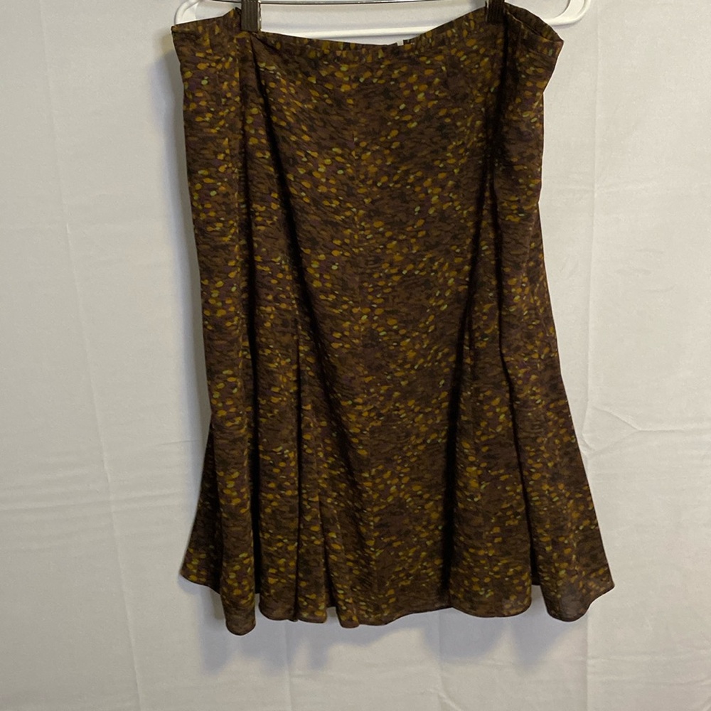 Axcess a liz Claiborne company brown lined skirt